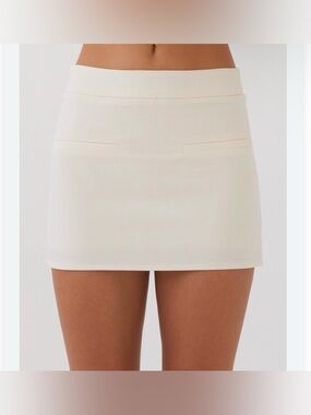 Peppermayo cream skirt